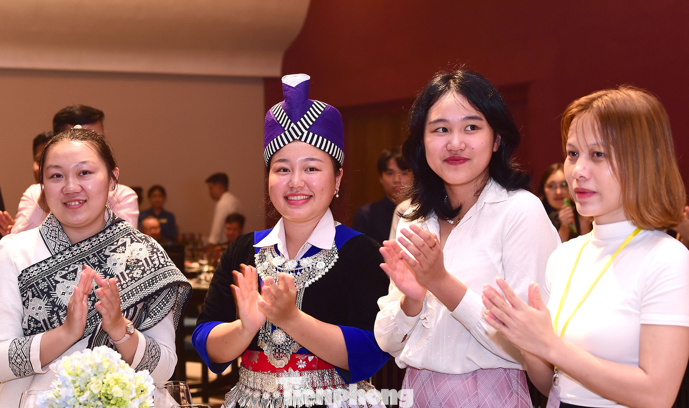 Diễn đàn là cơ hội kết nối, trao đổi giữa đại biểu thanh niên các nước trong cộng đồng Pháp ngữ. Ảnh: Xuân Tùng Diễn đàn là cơ hội kết nối, trao đổi giữa đại biểu thanh niên các nước trong cộng đồng Pháp ngữ. Ảnh: Xuân Tùng