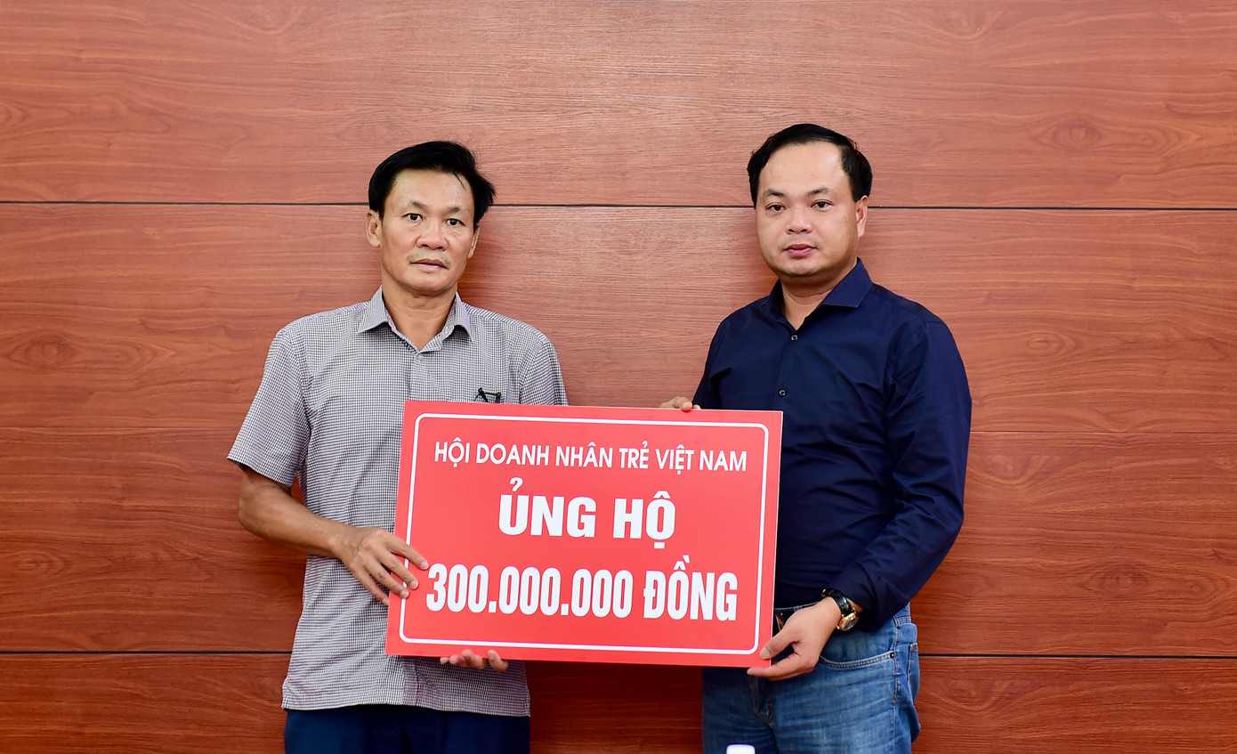 Nhiều nguồn lực đã được trao tặng trong chương trình. Ảnh: Xuân Tùng