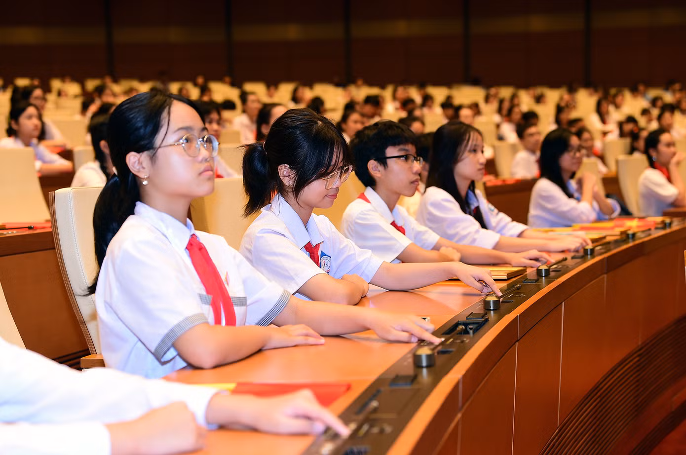 Các đại biểu biểu quyết điện tử. Ảnh: Xuân Tùng Các đại biểu biểu quyết điện tử. Ảnh: Xuân Tùng