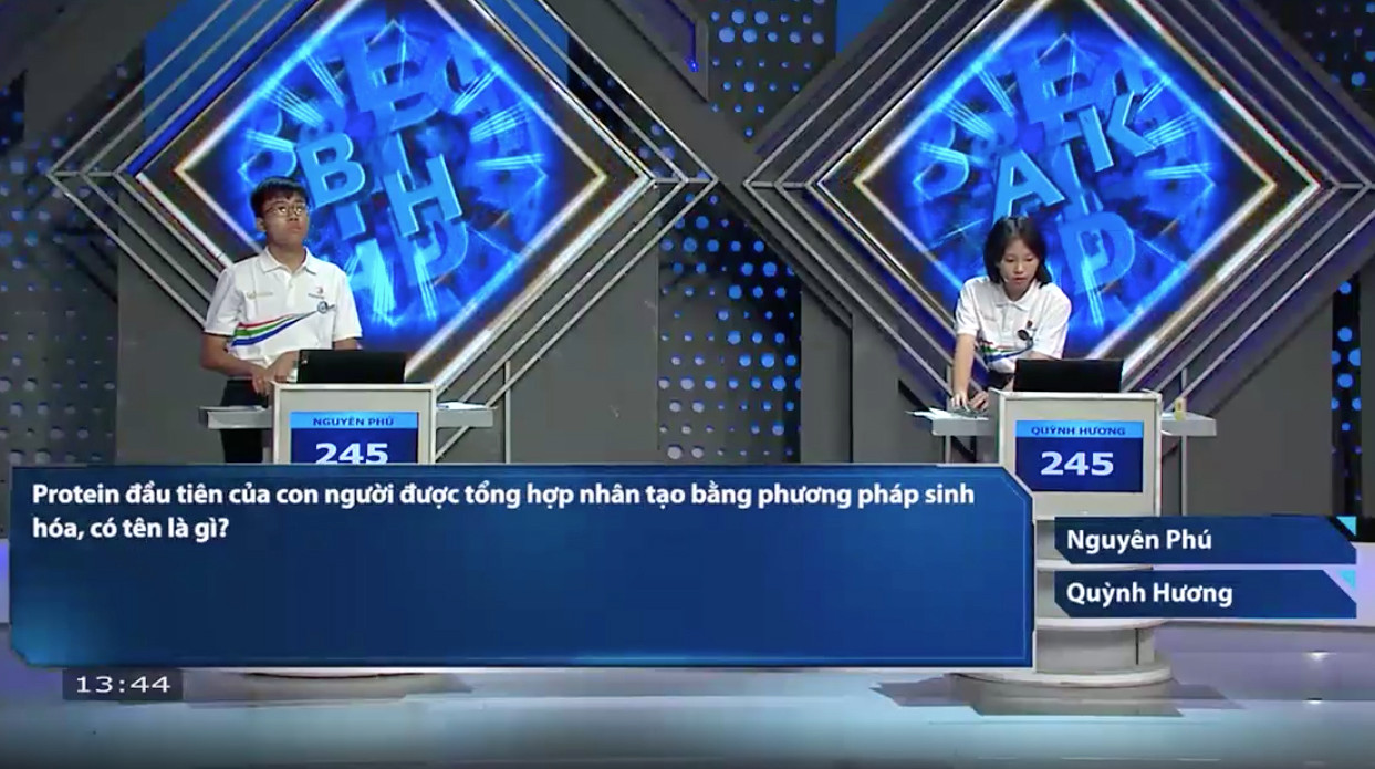 Phần thi câu hỏi phụ trong trận thi tháng 2 quý IV Đường lên đỉnh Olympia 24. Ảnh chụp màn hình. Phần thi câu hỏi phụ trong trận thi tháng 2 quý IV Đường lên đỉnh Olympia 24. Ảnh chụp màn hình.