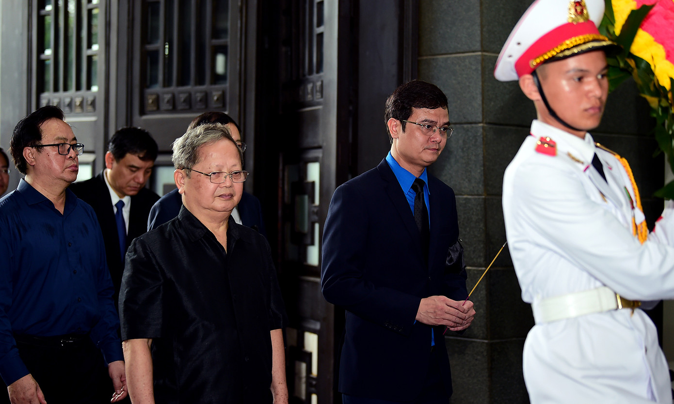 Đoàn đại biểu T.Ư Đoàn gồm Ban Bí thư T.Ư Đoàn, các nguyên Bí thư thứ nhất T.Ư Đoàn, đại diện thường trực Đảng ủy, trưởng các đoàn thể và trưởng các ban, đơn vị T.Ư Đoàn. Đoàn đại biểu T.Ư Đoàn gồm Ban Bí thư T.Ư Đoàn, các nguyên Bí thư thứ nhất T.Ư Đoàn, đại diện thường trực Đảng ủy, trưởng các đoàn thể và trưởng các ban, đơn vị T.Ư Đoàn.