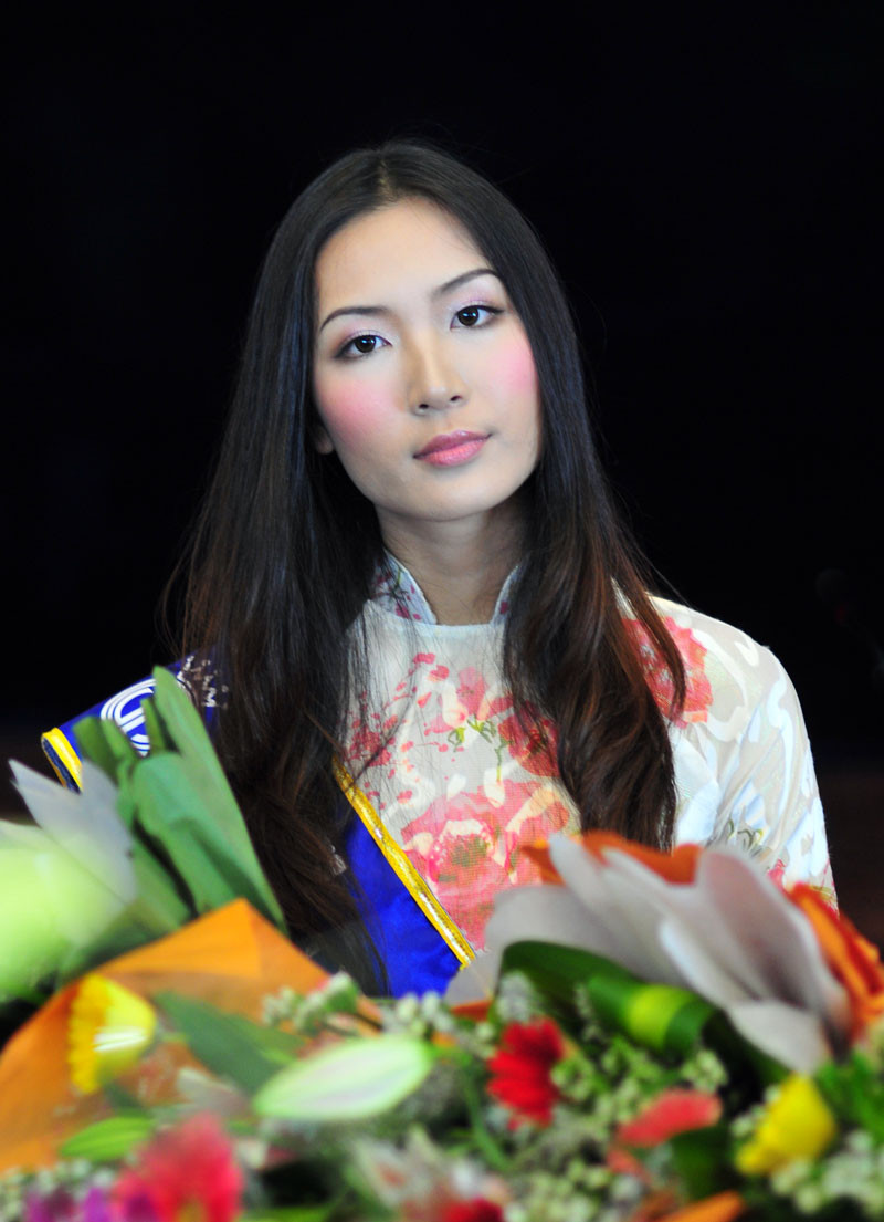 Á hậu 2 Đặng Thu Trang