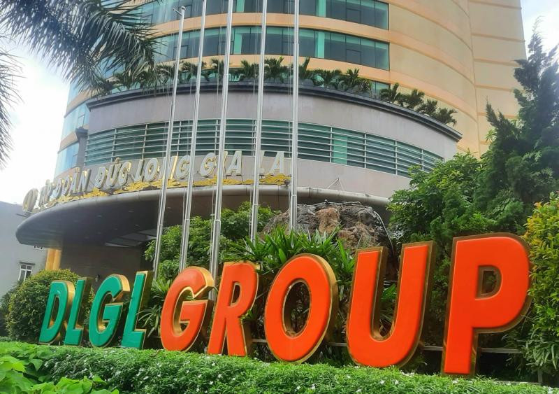 Dù số nợ chiếm 80% tổng tài sản, nhưng Tập đoàn Đức Long Gia Lai vẫn "hào phóng" cho vay cả nghìn tỷ đồng.