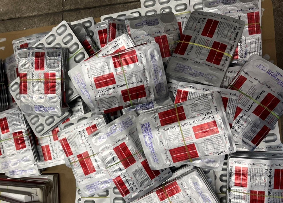 Tang vật gần 1.500 hộp thuốc Favipiravir Tablets bị cơ quan chức năng thu giữ