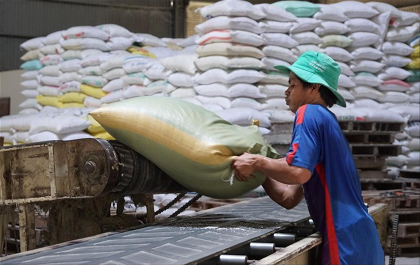 Thị trường xuất khẩu gạo sôi động giúp Vinafood 2 lần đầu tiên có lãi trong vòng 5 năm qua.