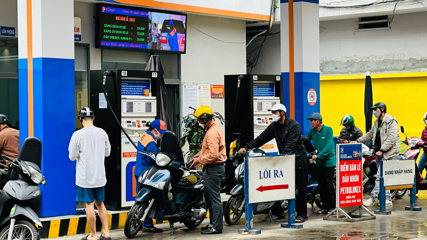 Giá xăng có thể tăng vào ngày mai (21/6).