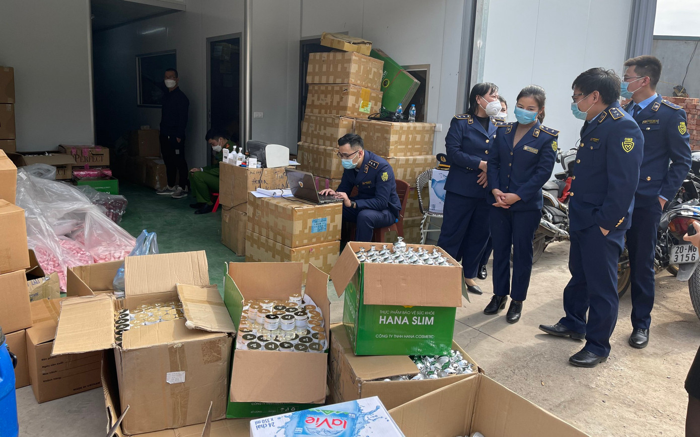 Nhiều vụ việc buôn bán, kinh doanh mỹ phẩm, thực phẩm chức năng giả, kém chất lượng bị cơ quan chức năng phát hiện thời gian qua