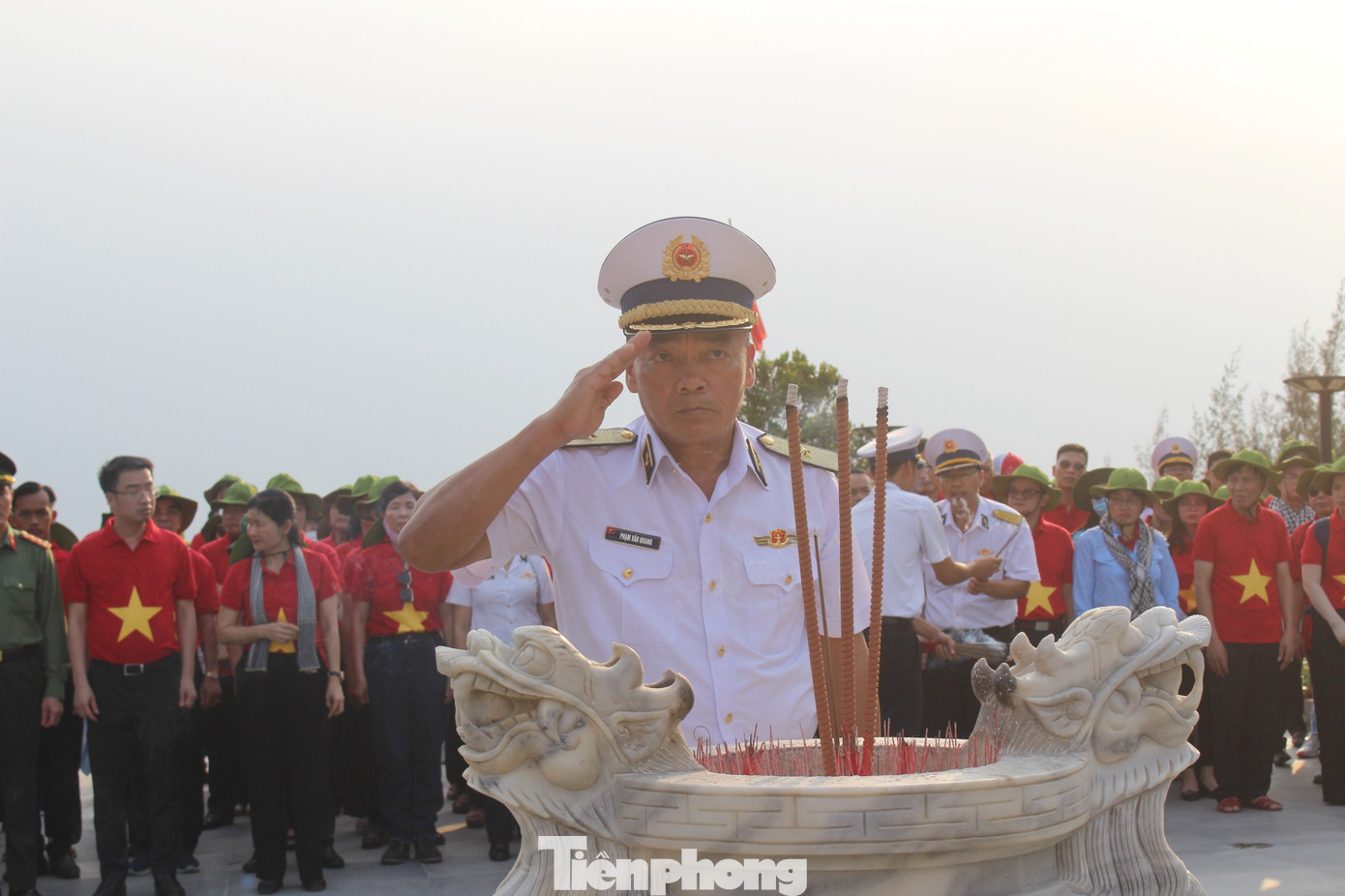 Chuẩn Đô đốc Phạm Văn Quang - Phó Chủ nhiệm Chính trị Hải quân