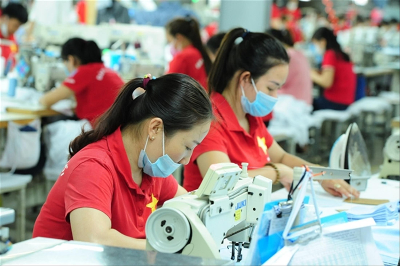 Nghị quyết về khoanh nợ tiền thuế, xóa nợ tiền phạt chậm nộp, tiền chậm nộp sẽ hết hiệu lực vào đầu tháng 7. Nghị quyết về khoanh nợ tiền thuế, xóa nợ tiền phạt chậm nộp, tiền chậm nộp sẽ hết hiệu lực vào đầu tháng 7.