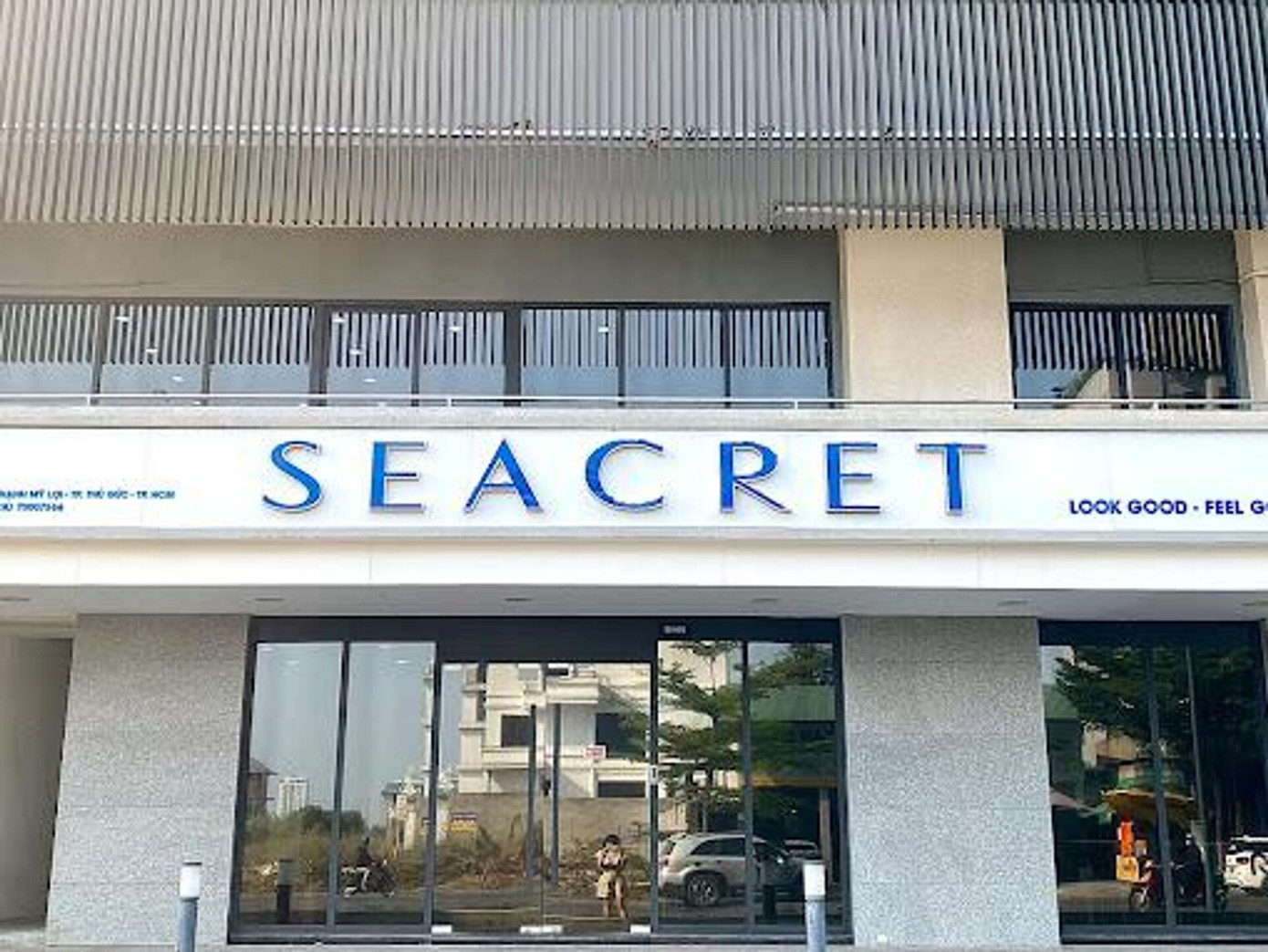 Công ty TNHH Seacret, một trong những doanh nghiệp kinh doanh đa cấp với sản phẩm mỹ phẩm tại Việt Nam bị dừng làm thủ tục xuất nhập khẩu hàng hóa từ tháng 8/2023.