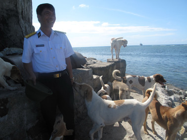 Đủ loại, đủ màu