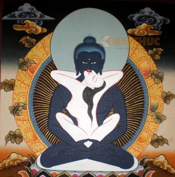 Nepal và Tây Tạng, những vùng đất nằm trên dãy Himalaya là nơi Mật Tông phổ biến nhất. Tại đây, hình tượng Shakti ôm Phật được gọi là Hoan Lạc Phật