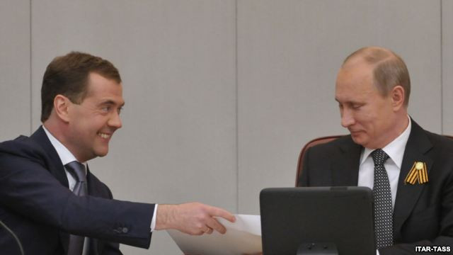 Tân Tổng thống Vladimir Putin và tân Thủ tướng Dmitry Medvedev
