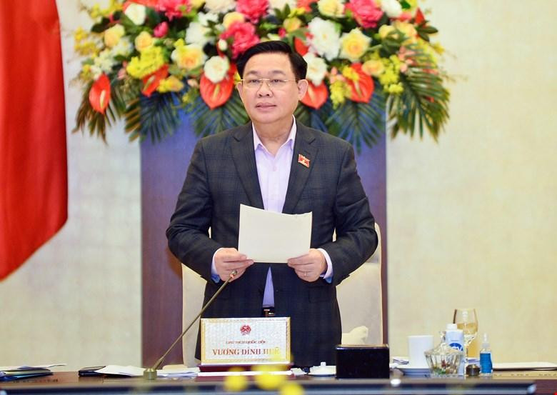 Chủ tịch Quốc hội Vương Đình Huệ phát biểu tại phiên họp Uỷ ban Thường vụ Quốc hội Chủ tịch Quốc hội Vương Đình Huệ phát biểu tại phiên họp Uỷ ban Thường vụ Quốc hội