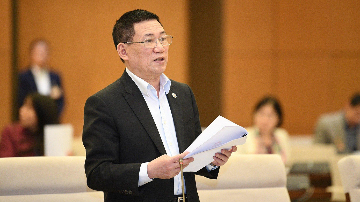 Bộ trưởng Bộ Tài chính Hồ Đức Phớc báo cáo tại phiên họp Bộ trưởng Bộ Tài chính Hồ Đức Phớc báo cáo tại phiên họp