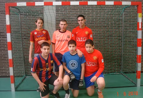 Januzaj khi mặc áo đấu của Roma. Januzaj khi mặc áo đấu của Roma