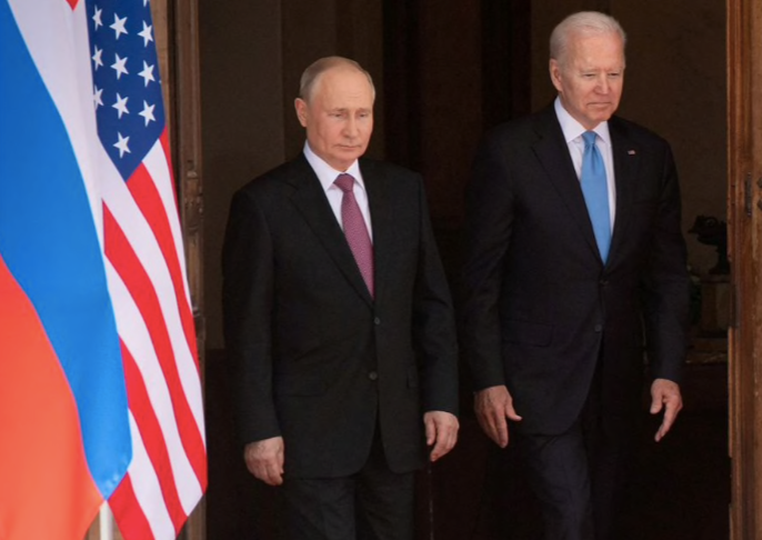 Tổng thống Mỹ Joe Biden và người đồng cấp Nga Vladimir Putin. (Ảnh: Reuters)