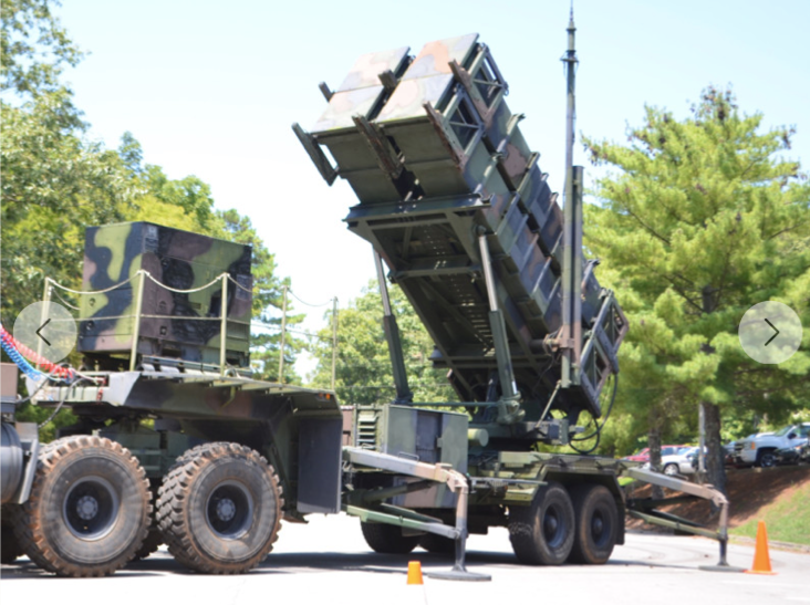 Một hệ thống tên lửa Patriot Một hệ thống tên lửa Patriot