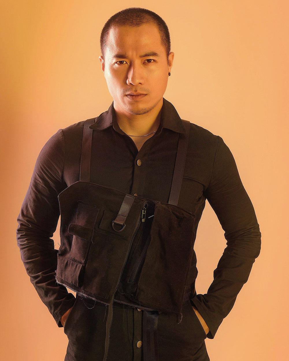 Quang Hòa là người mẫu trước khi tham gia diễn xuất.