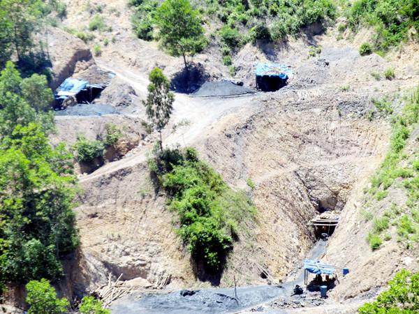 Hoang tàn mỏ than Ngọc Kinh Ảnh: Nam Cường