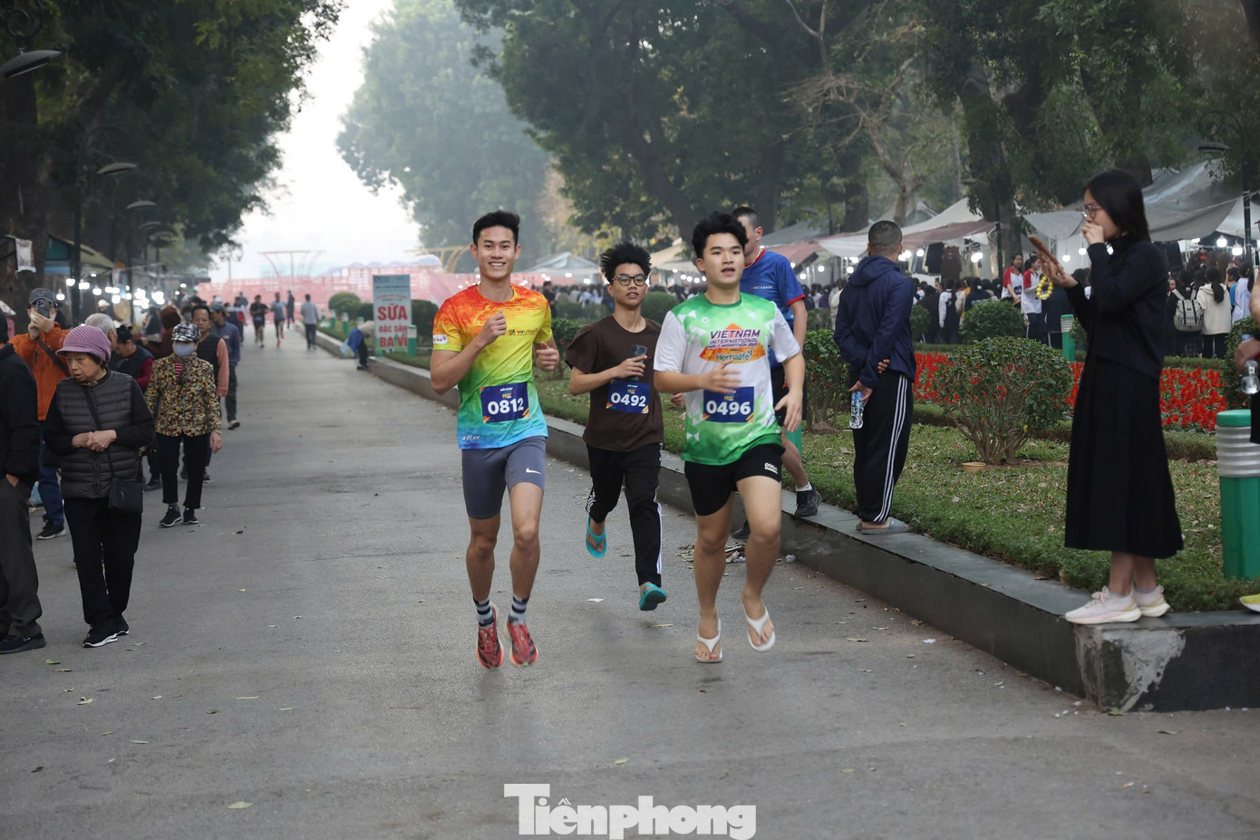 Giải chạy tạo môi trường cho học sinh, sinh viên rèn luyện hoàn thiện tiêu chí “Thể lực tốt” , tham gia phong trào “Sinh viên 5 tốt”, “Học sinh 3 tốt”, “Học sinh 3 rèn luyện”. Giải chạy tạo môi trường cho học sinh, sinh viên rèn luyện hoàn thiện tiêu chí “Thể lực tốt” , tham gia phong trào “Sinh viên 5 tốt”, “Học sinh 3 tốt”, “Học sinh 3 rèn luyện”.