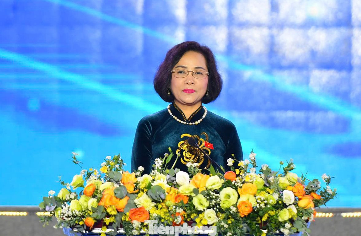 Bà Nguyễn Thị Thanh - Phó Chủ tịch Quốc hội phát biểu tại chương trình. Bà Nguyễn Thị Thanh - Phó Chủ tịch Quốc hội phát biểu tại chương trình.