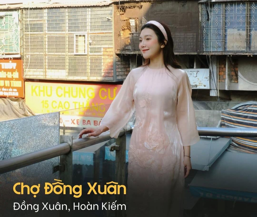 Không gian chợ Đồng Xuân, biểu tượng của khu phố cổ Hà Nội, đang trở thành một trong những điểm đến được nhiều bạn trẻ lựa chọn để chụp ảnh. Với khung cảnh đặc trưng của những dãy nhà cổ xưa, xen lẫn nét tấp nập, sôi động của khu chợ, nơi đây mang lại cảm giác hoài cổ nhưng không kém phần rực rỡ ngày Xuân. Ảnh: Checkin Viet Nam Không gian chợ Đồng Xuân, biểu tượng của khu phố cổ Hà Nội, đang trở thành một trong những điểm đến được nhiều bạn trẻ lựa chọn để chụp ảnh. Với khung cảnh đặc trưng của những dãy nhà cổ xưa, xen lẫn nét tấp nập, sôi động của khu chợ, nơi đây mang lại cảm giác hoài cổ nhưng không kém phần rực rỡ ngày Xuân. Ảnh: Checkin Viet Nam