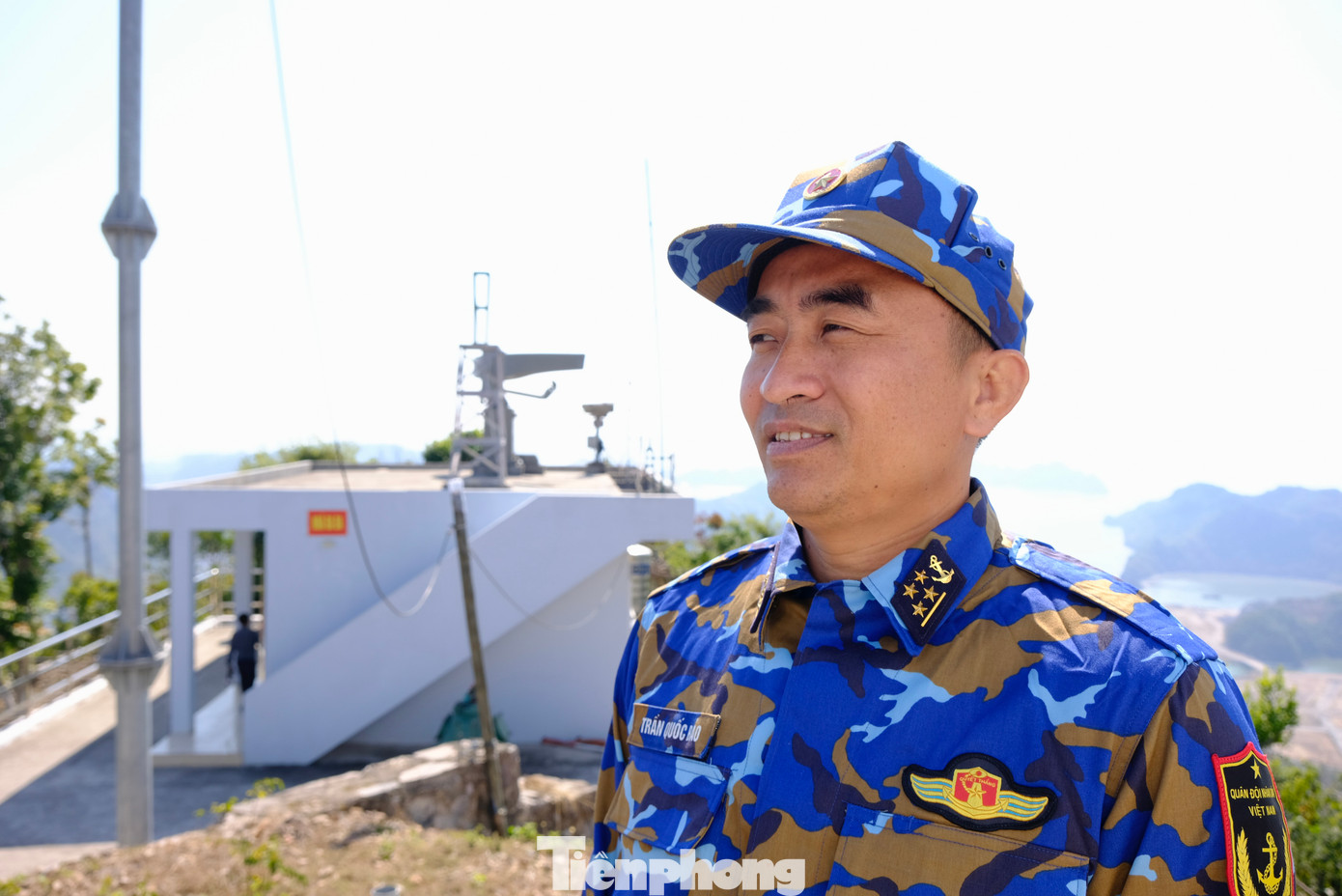 Niềm vui Xuân đến với những người lính radar. Ảnh: Châu Linh Niềm vui Xuân đến với những người lính radar. Ảnh: Châu Linh