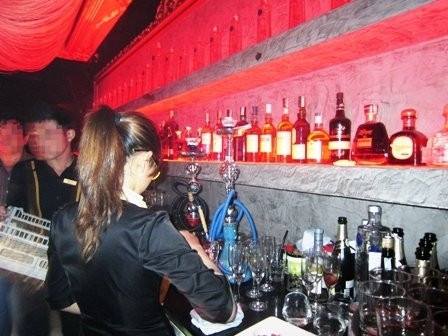 Không có giấy phép kinh doanh rượu, những tụ điểm ăn chơi chỉ bị xử phạt hành chính khá nhẹ