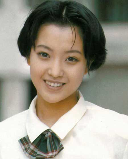 Vẻ đẹp trong trẻo một thời của Kim Hee Sun ảnh 2