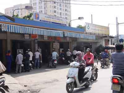 Đến cuối năm 2013, sẽ kiểm tra tất cả cây xăng ở Hà Nội