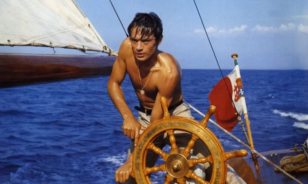 Plein soleil là bộ phim đầu tiên Delon được công nhận về diễn xuất. Trong phim, ông vào vai một kẻ giết người cố gắng lấy danh tính của nạn nhân. Ảnh: Alamy.