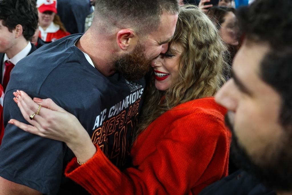 Taylor Swift và Travis Kelce đã sẵn sàng về chung nhà nhưng phải có thỏa thuận tiền hôn nhân. Ảnh: Getty Images. Taylor Swift và Travis Kelce đã sẵn sàng về chung nhà nhưng phải có thỏa thuận tiền hôn nhân. Ảnh: Getty Images.