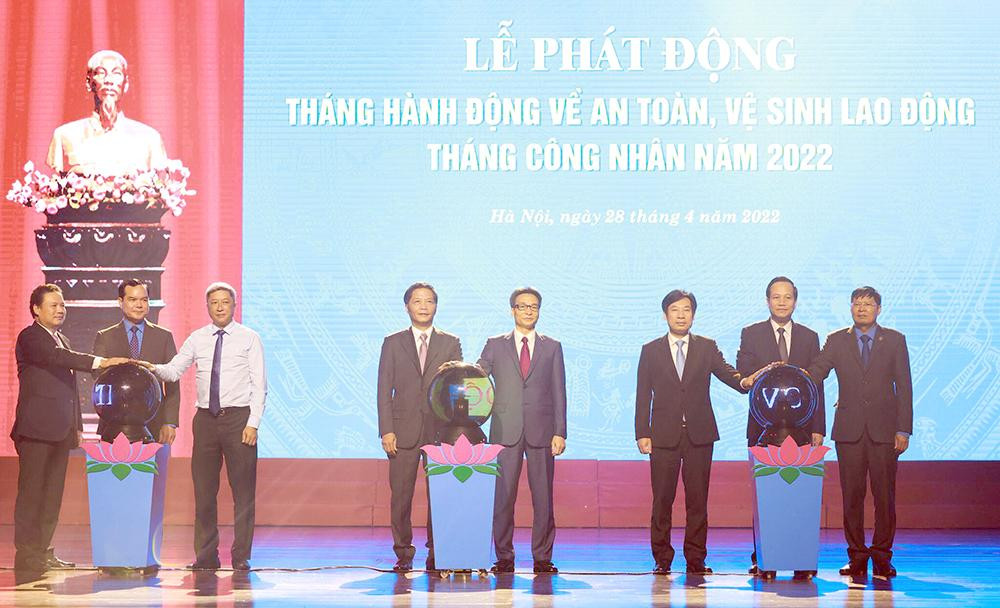 Lãnh đạo Đảng, Nhà nước phát động Tháng hành động về an toàn, vệ sinh lao động và tháng công nhân năm 2022 Lãnh đạo Đảng, Nhà nước phát động Tháng hành động về an toàn, vệ sinh lao động và tháng công nhân năm 2022