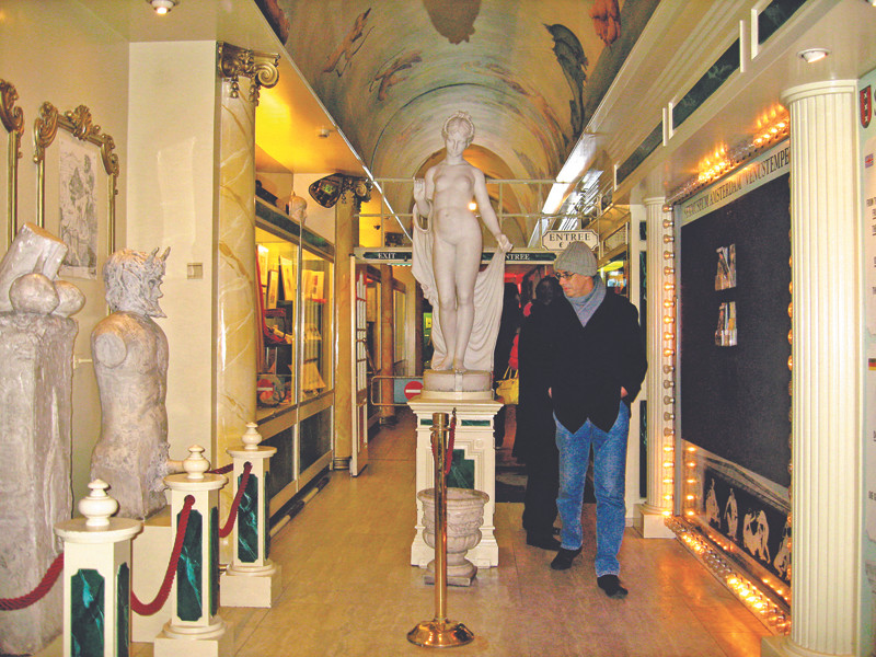 Bảo tàng tình dục ở Amsterdam luôn có khách