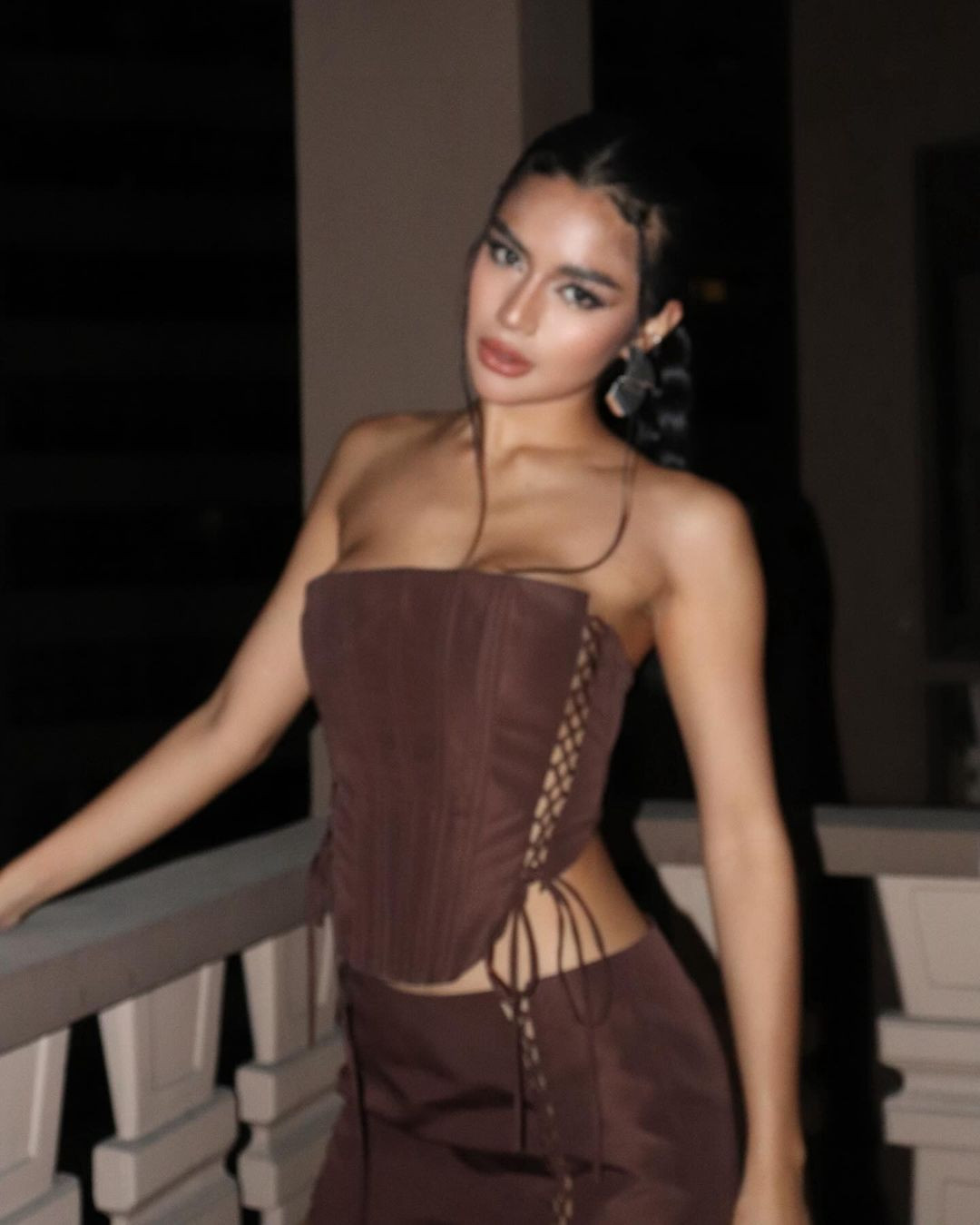 Dù tiếc nuối cho Krishnah không có cơ hội đến với cuộc thi Hoa hậu Hoàn vũ nhưng các fan tin tưởng cô tỏa sáng ở sân chơi Miss Charm.