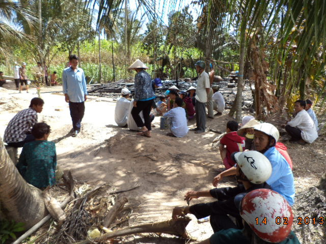 Nhiều người ngẩn ngơ