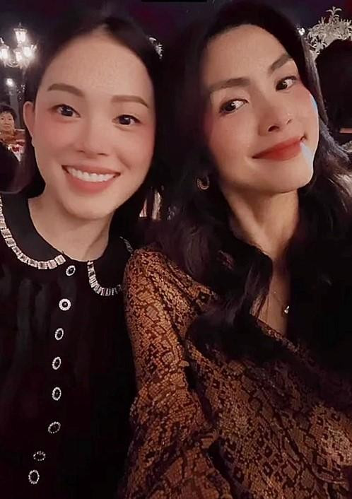 Tăng Thanh Hà rất thân thiết với em dâu tương lai Linh Rin.