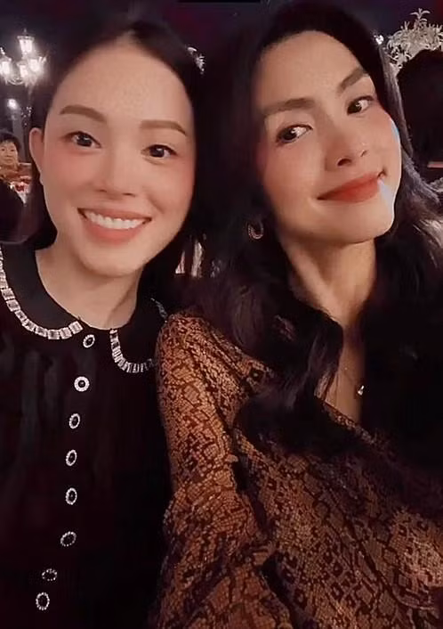 Tăng Thanh Hà rất thân thiết với em dâu tương lai Linh Rin.