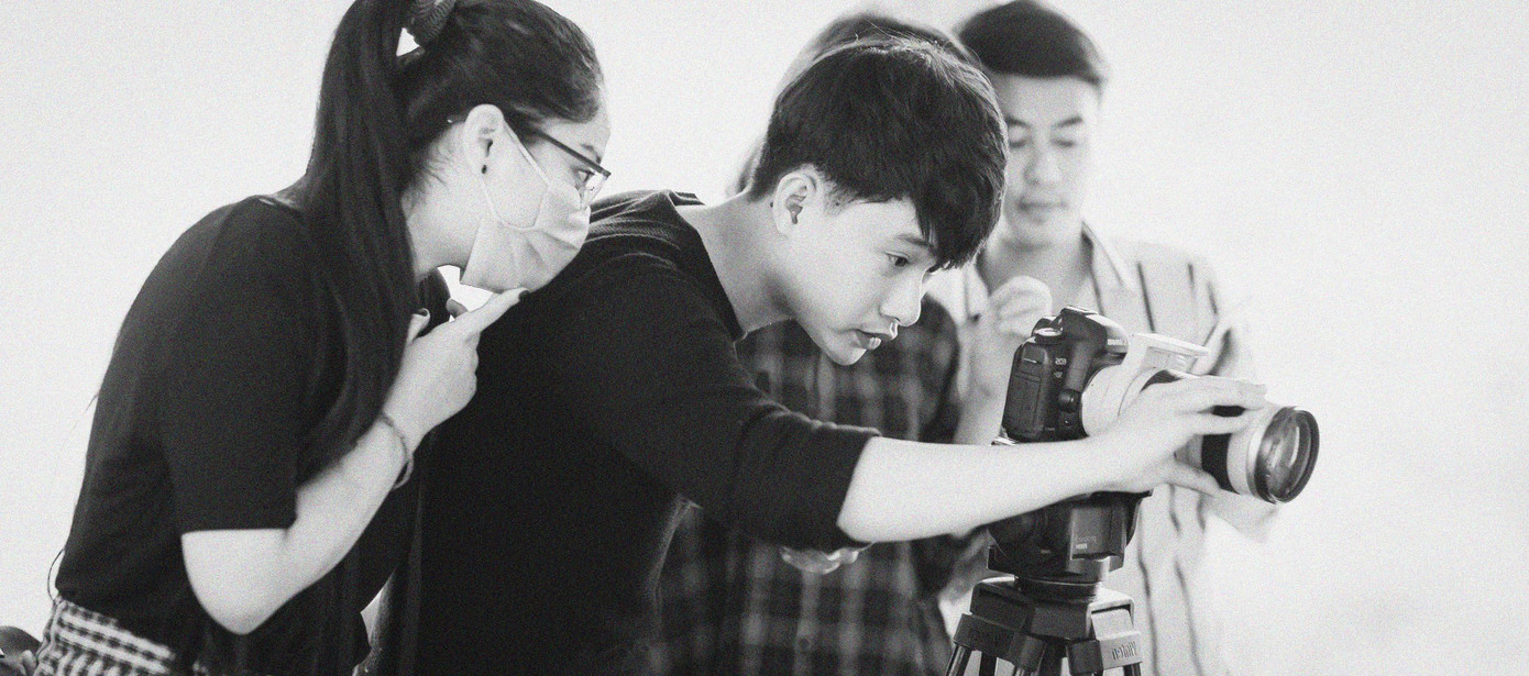 Những kiến thức học tập bài bản từ trường lớp giúp Rain Dinh định hình tư duy sáng tạo. Những kiến thức học tập bài bản từ trường lớp giúp Rain Dinh định hình tư duy sáng tạo.