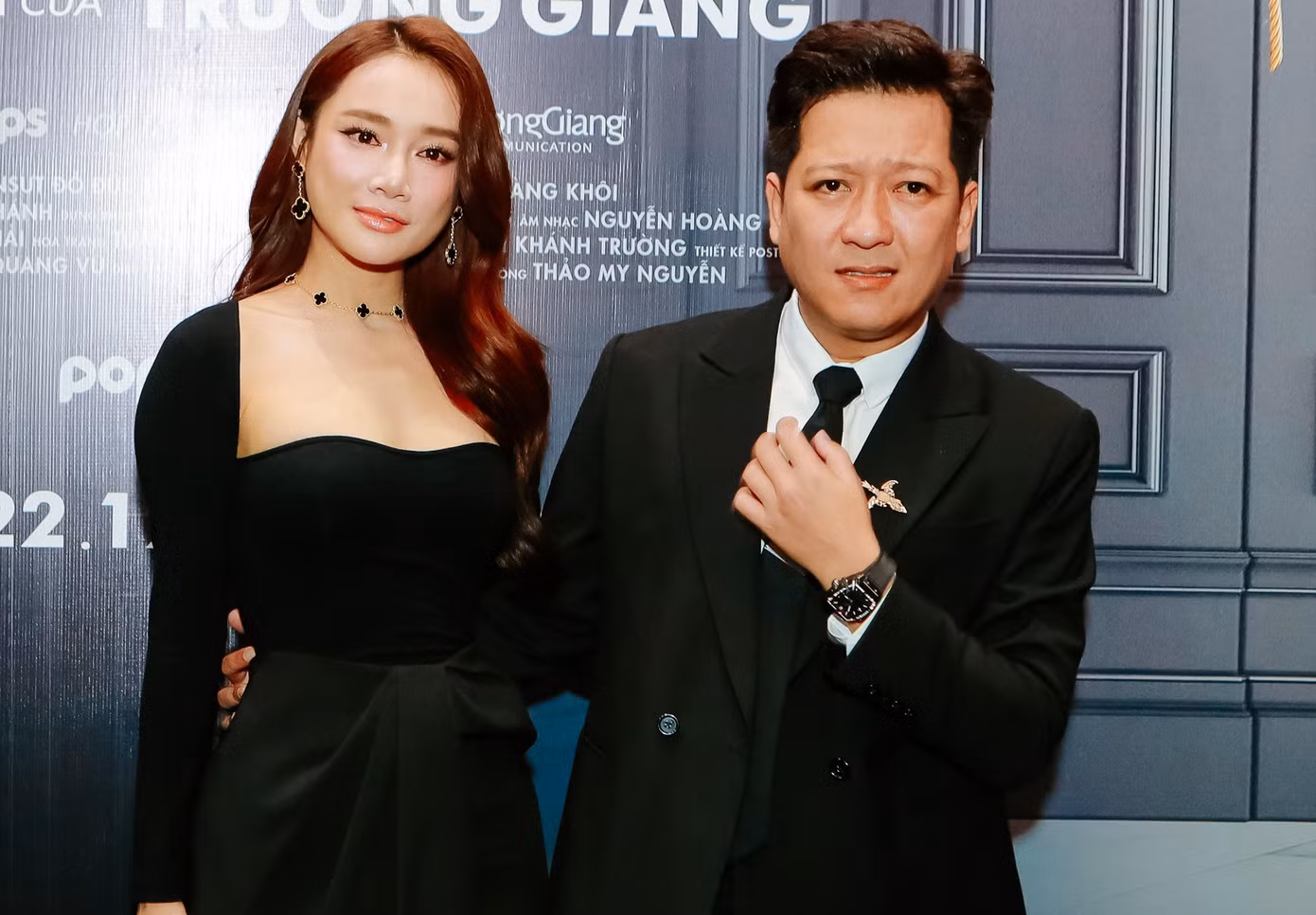 Nhã Phương xuất hiện bên cạnh Trường Giang với visual cực 'gắt', 'nóng bỏng', khoe trọn vòng 1 'căng tràn'.