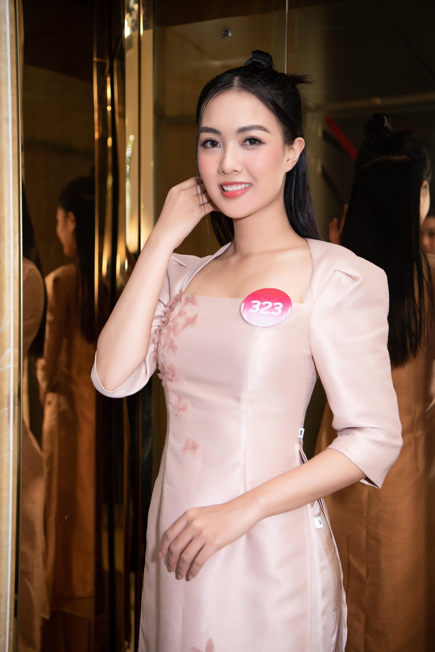 Nguyễn Thị Thanh Tâm (SBD: 323). Nguyễn Thị Thanh Tâm (SBD: 323).