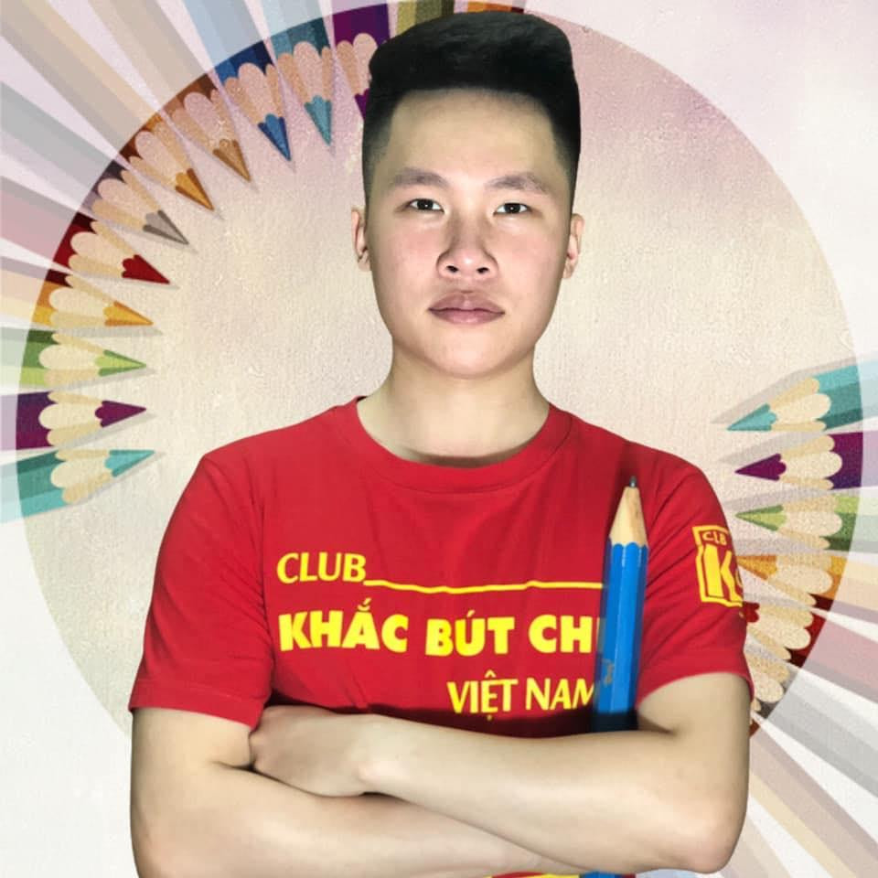 Trần Vũ gắn bó với bộ môn khắc bút chì từ năm 2013, vừa là đam mê, vừa là nghề tay trái. Trần Vũ gắn bó với bộ môn khắc bút chì từ năm 2013, vừa là đam mê, vừa là nghề tay trái.