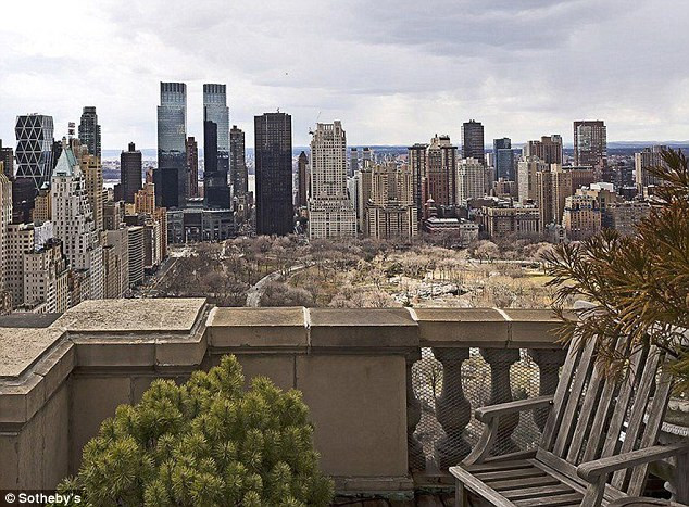 Căn hộ có hướng nhìn ra công viên trung tâm của thành phố New York