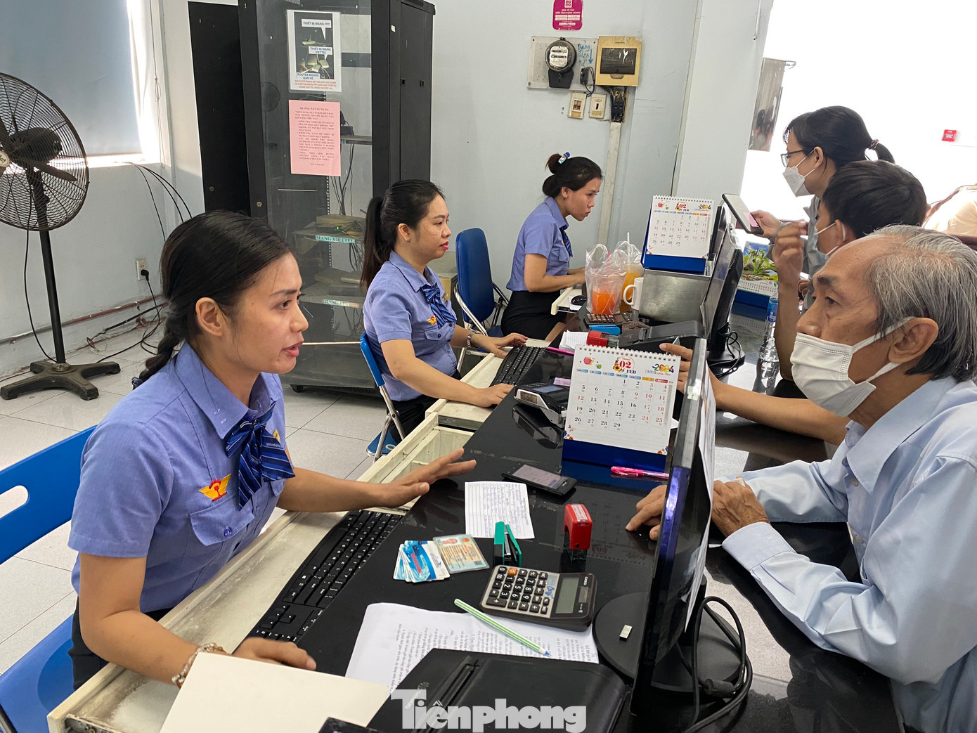 Thời gian giao dịch được rút ngắn còn khoảng 3-5 phút sau khi ga Sài Gòn áp dụng việc điền phiếu thông tin.