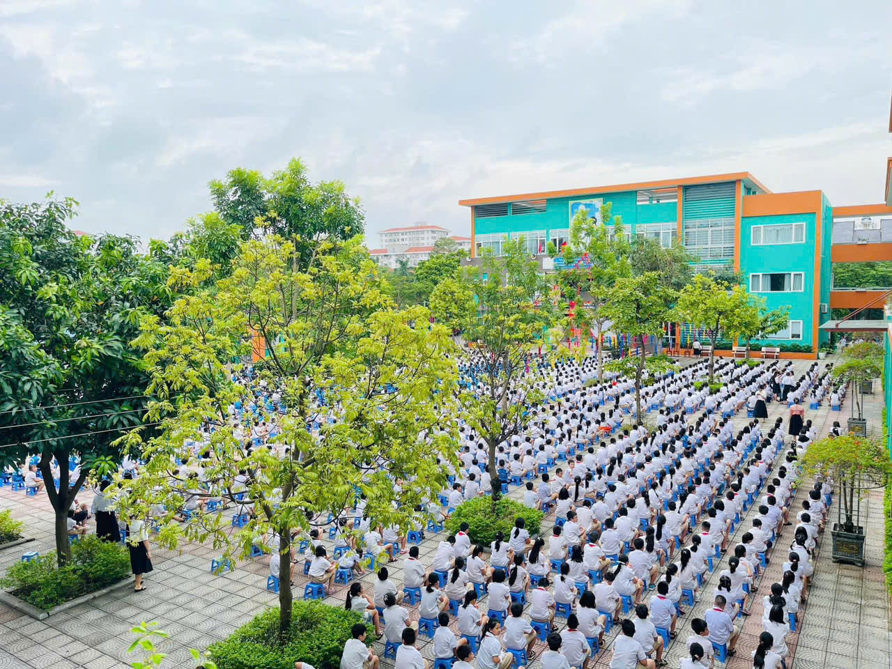 Trường Tiểu học Cao Bá Quát (KĐT Đặng Xá, Gia Lâm, Hà Nội) - nơi sẽ diễn ra Vòng Chung kết cuộc thi "Chữ đẹp Việt - lần 2". Trường Tiểu học Cao Bá Quát (KĐT Đặng Xá, Gia Lâm, Hà Nội) - nơi sẽ diễn ra Vòng Chung kết cuộc thi "Chữ đẹp Việt - lần 2".