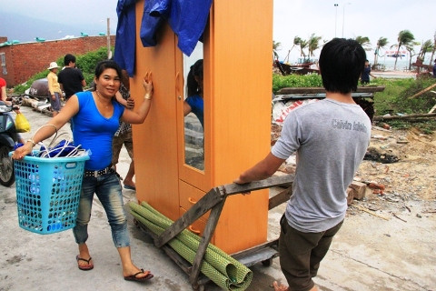 Người dân Đà Nẵng đến Phú Yên sơ tán được trở về nhà khi mắt bão đã ra ngoài vùng nguy hiểm