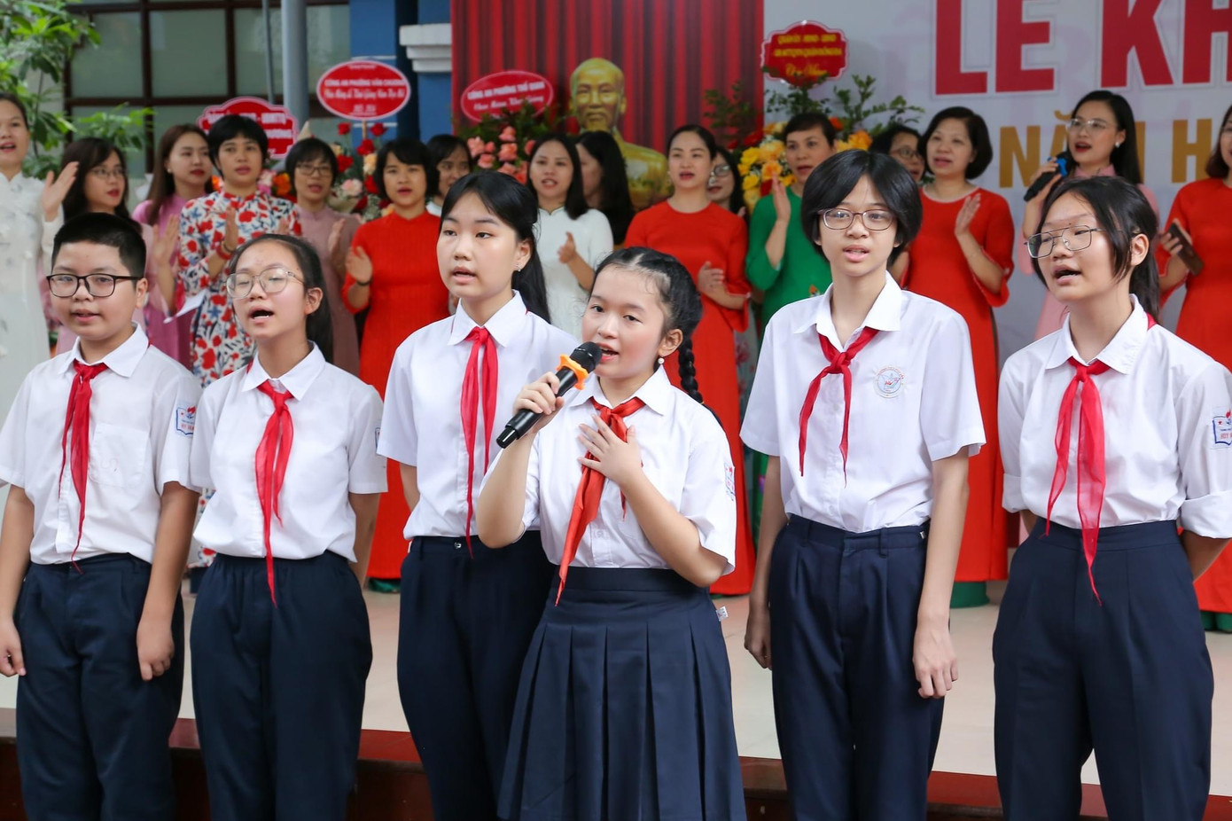 Hân hoan khai giảng năm học mới, Chủ tịch nước gửi thư tới ngành giáo dục ảnh 85