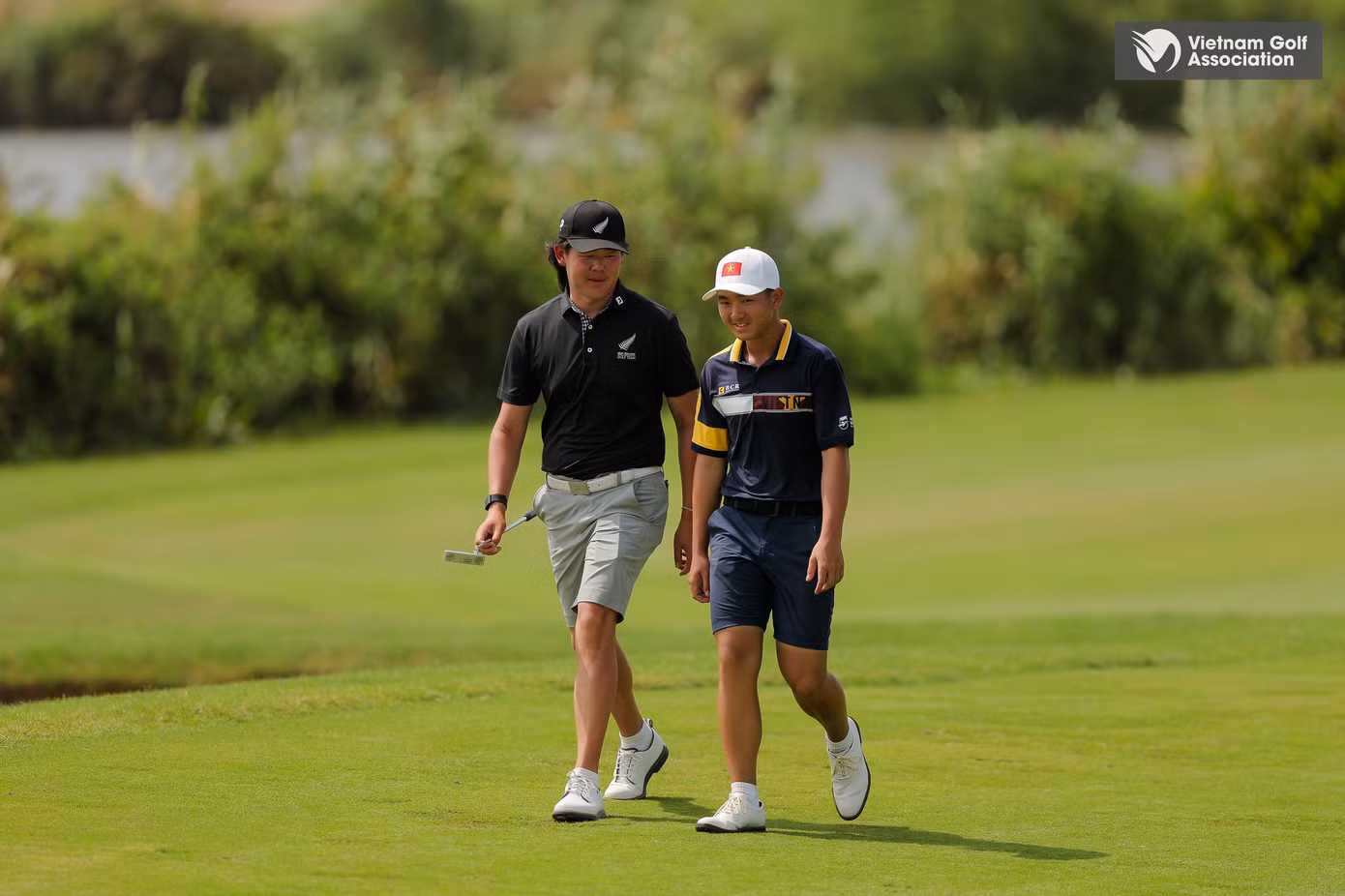 Nguyễn Anh Minh (phải) là golfer đầu tiên trong lịch sử golf Việt Nam lọt top 50 thế giới Nguyễn Anh Minh (phải) là golfer đầu tiên trong lịch sử golf Việt Nam lọt top 50 thế giới