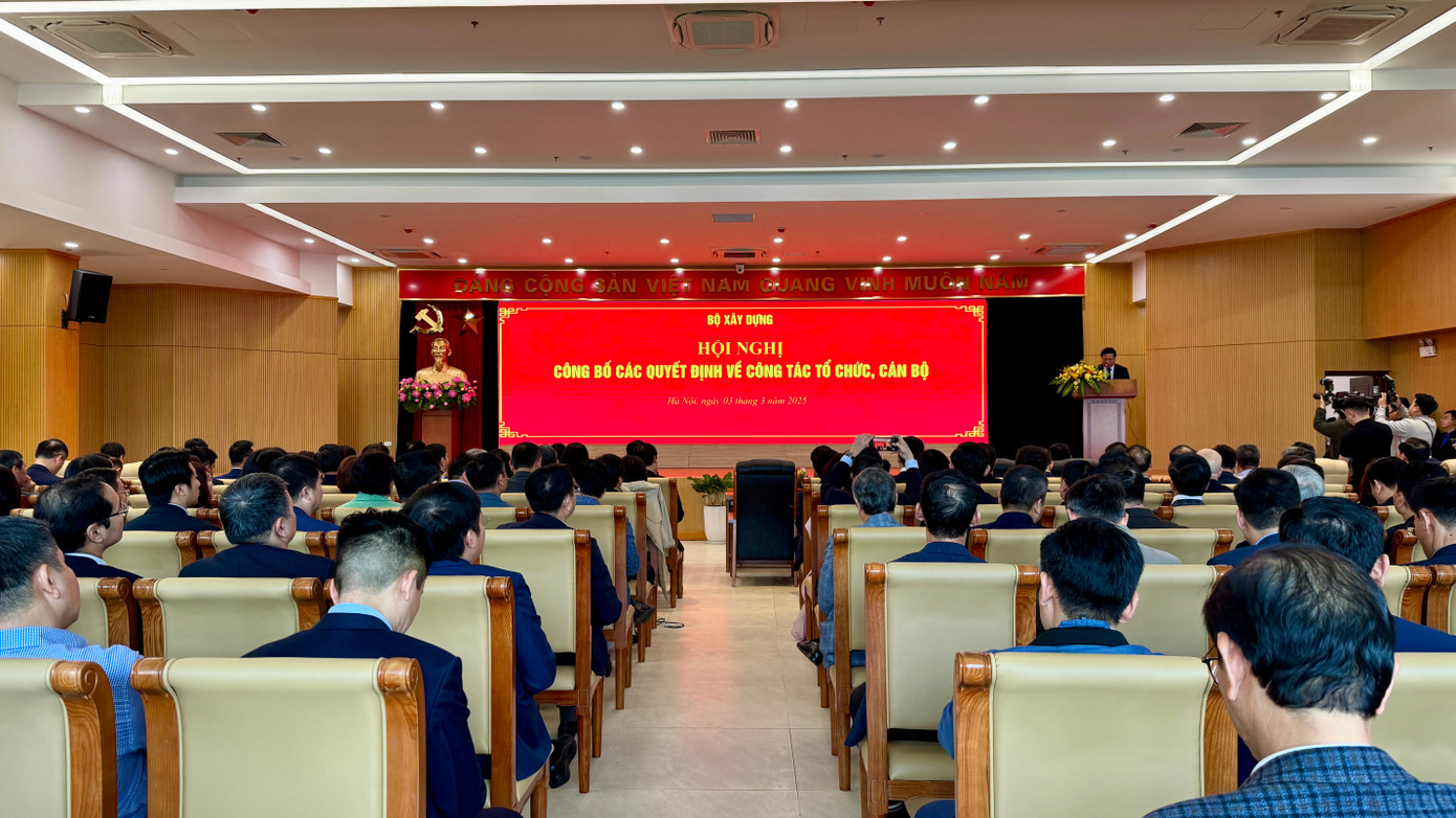 Hội nghị công bố các quyết định của Đảng ủy Bộ Xây dựng và Bộ trưởng Bộ Xây dựng về công tác tổ chức, cán bộ. Ảnh: Bộ Xây dựng. Hội nghị công bố các quyết định của Đảng ủy Bộ Xây dựng và Bộ trưởng Bộ Xây dựng về công tác tổ chức, cán bộ. Ảnh: Bộ Xây dựng.